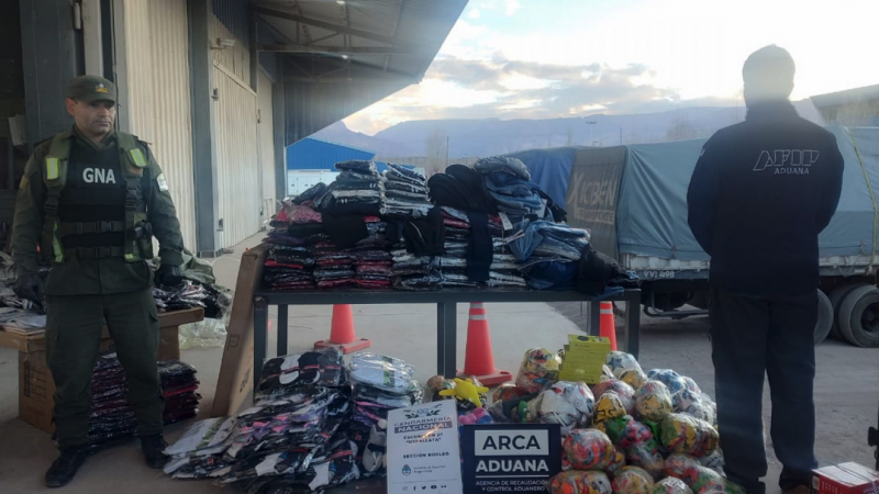 Importante secuestro en Mendoza de drogas, cigarrillos y mercadería de contrabando